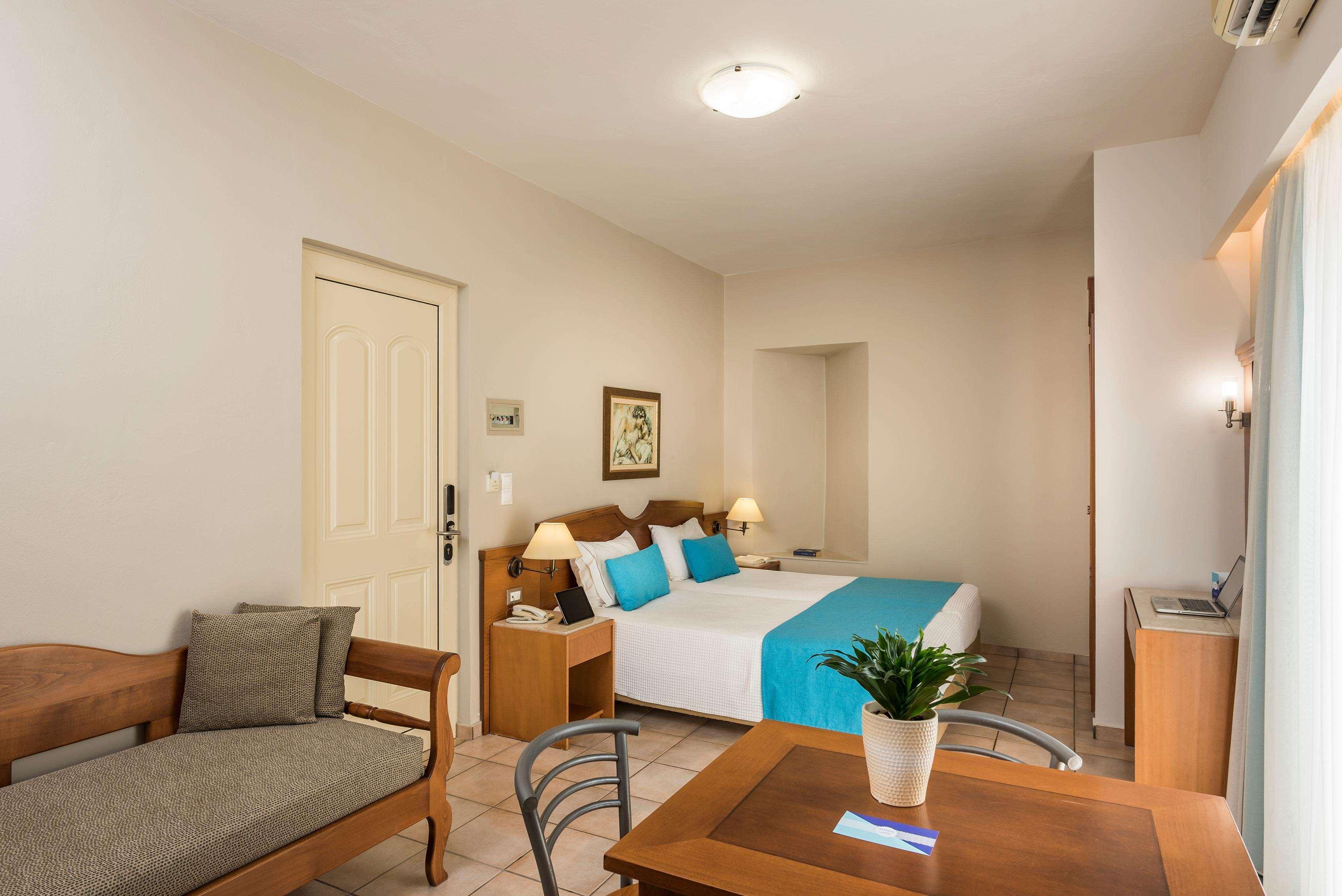 Elotis Suites (Adults Only) Agia Marina  Exterior photo
